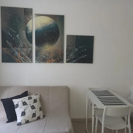 Michelangelo 26 Monolocale Apartment Milan